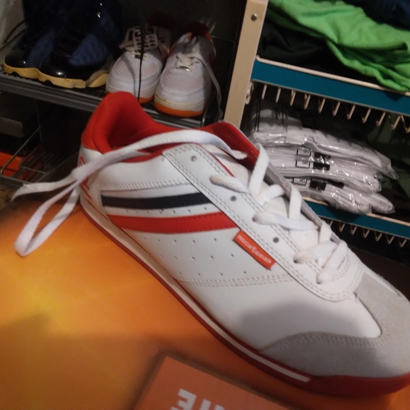 Shoes - Picture 2 of 8